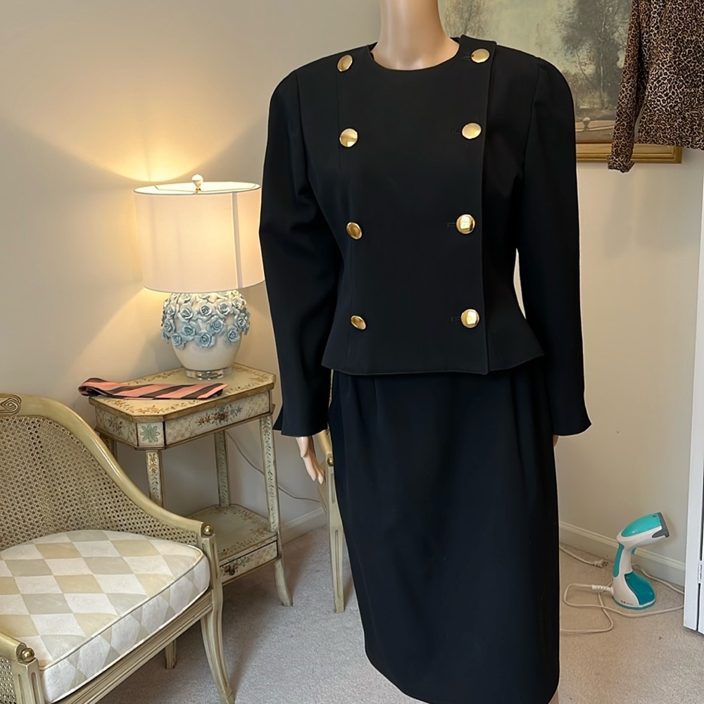 Vintage Harve Bernard Wool Suit, Gold Buttons, Size 14